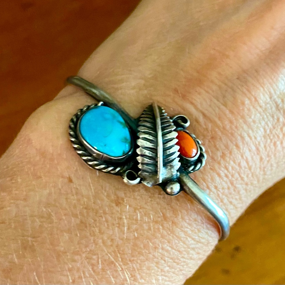 Vintage Native American Sterling Silver Turquoise Coral Bracelet size 6”